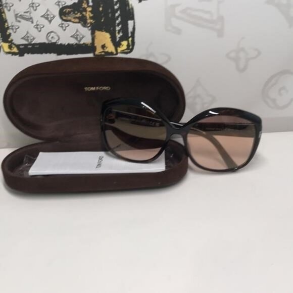 TF919 52F - Picture 3 of 14